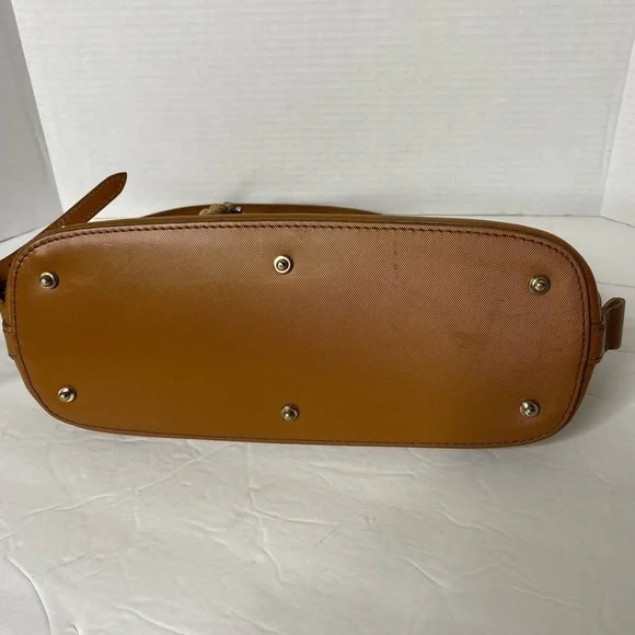 Classic Dooney & Bourke Zip-Zip Tan Croc Satchel - Picture 4 of 13